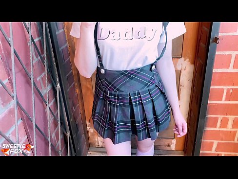 ❤️ Schoolmeisje zuigt haar lul diep en neukt in plaats van lessen ❤️ Fuck video at us ❌