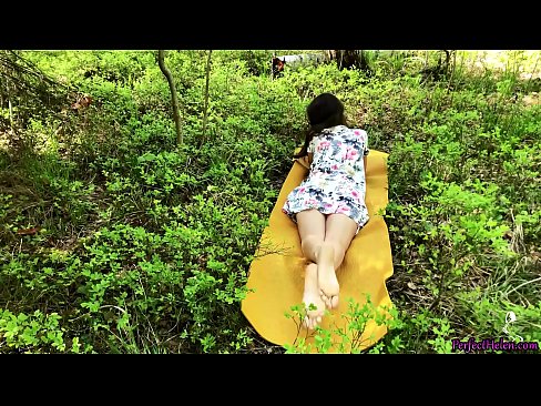 ❤️ Vreemdeling op Tinder Masturbeert mijn poesje en neukt hartstochtelijk in het bos ❤️ Fuck video at us ❌
